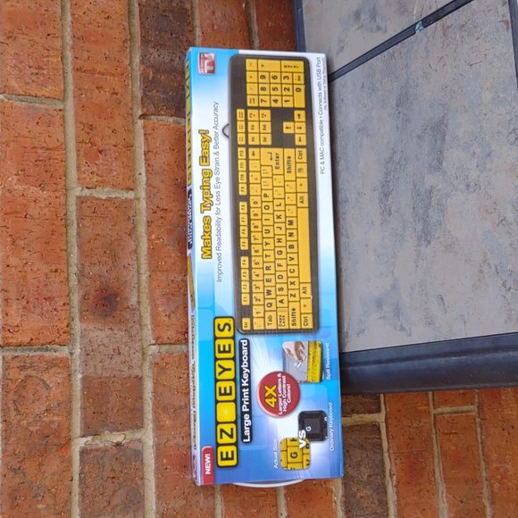 EZ Eyes Large Print Keyboard Computer 4X Bigger Letter Keys Wired - Picture 8 of 8